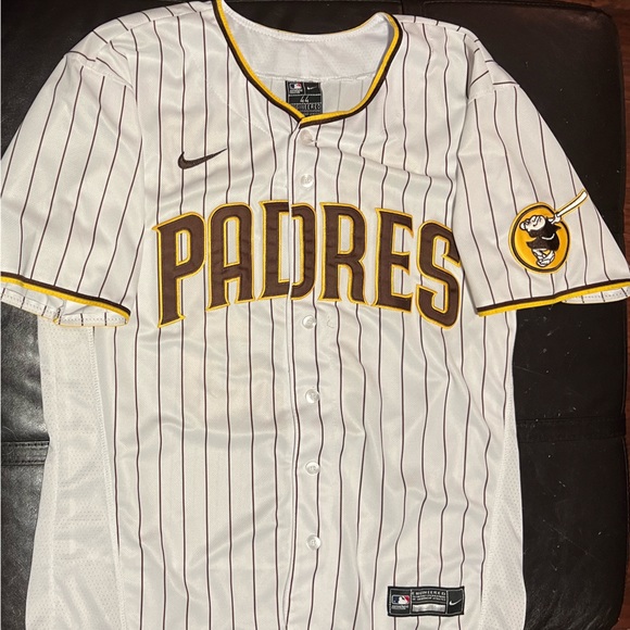 San Diego Padres Fernando Tatis Jr Jersey - Picture 1 of 2